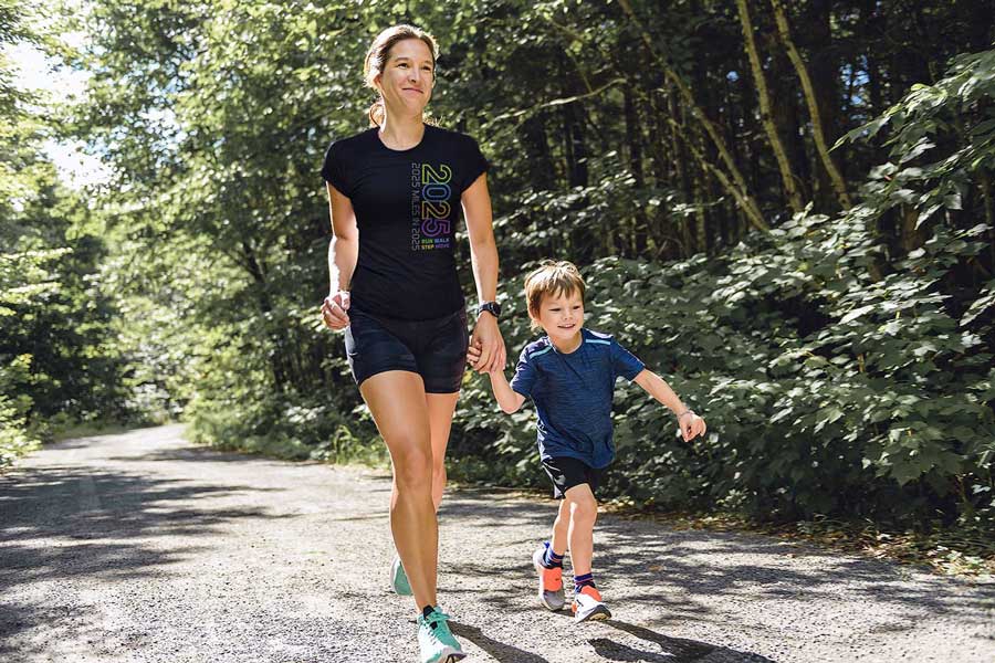 Run-the-Edge-Fitness-Challenge-2025-Mother-and-Son-600H